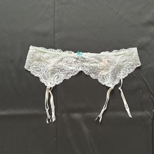 🆕 || Victoria Secret || wedding bridal garter-belt ‘something blue’
